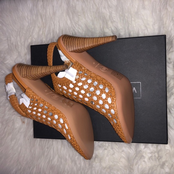 Veronica Beard Livia Basket Weave ClosedToe Sandal - Picture 4 of 8